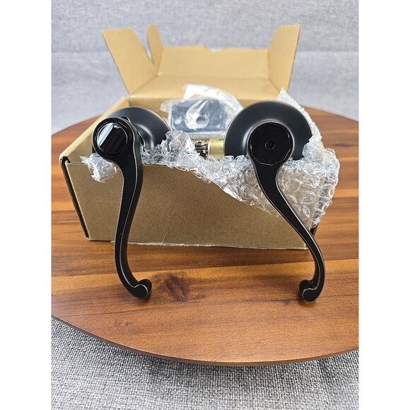 Design‎ House 791632 Bronze Scroll Series Privacy Lever With Reversible Handles - Picture 2 of 6